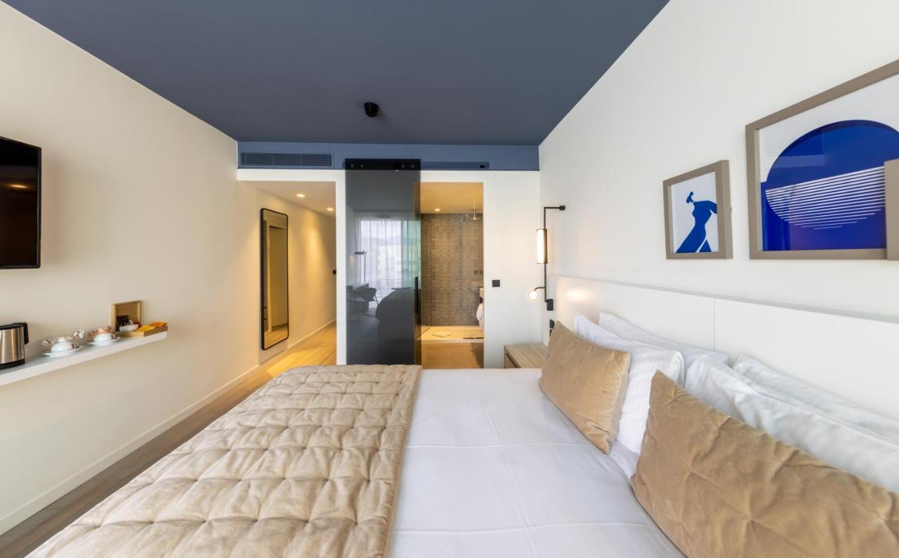 Standard King Room Balcony
